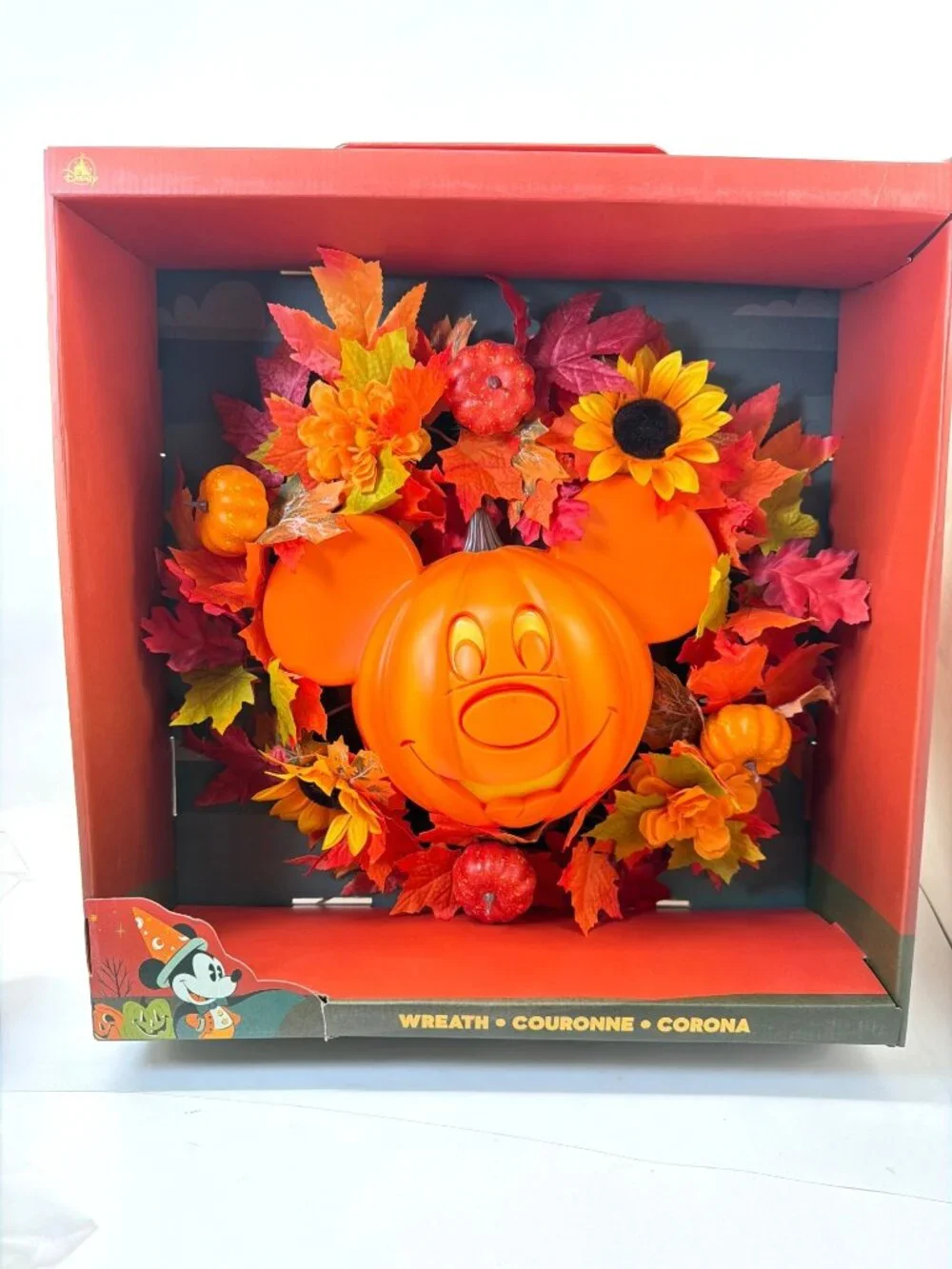 Disney Mickey Mouse Light-Up Halloween Wreath Jack o Lantern Pumpkin Decor